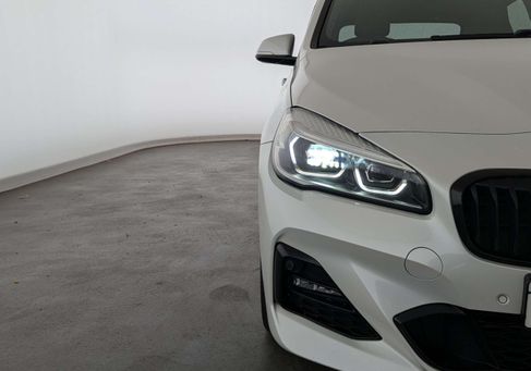 BMW 218, 2018 3