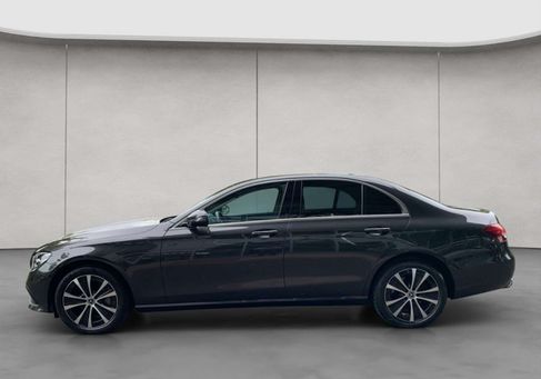 Mercedes-Benz E 300, 2020