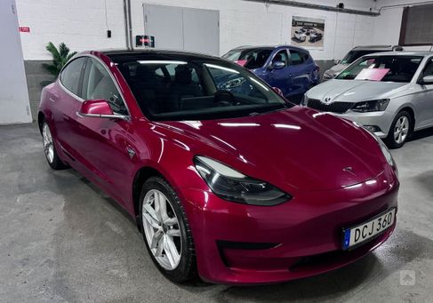 Tesla Model 3, 2020