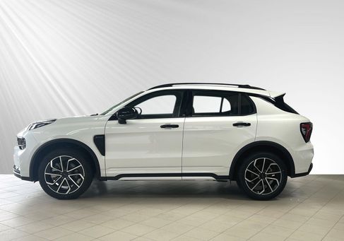 Lynk &amp; Co 01, 2025