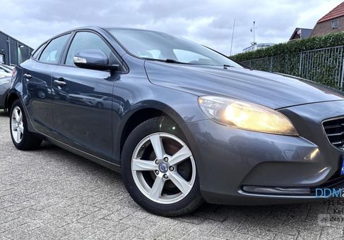 Volvo V40, 2013