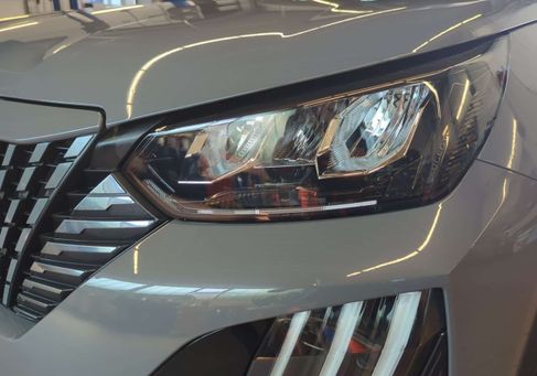 Peugeot 2008, 2024