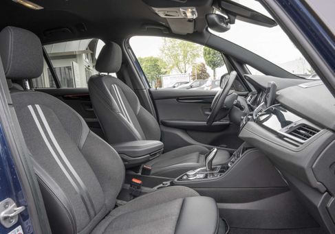 BMW 220, 2020 3