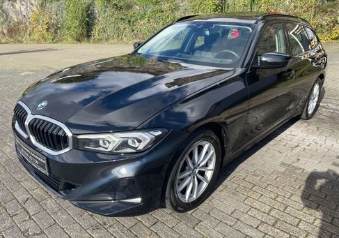 BMW 330, 2022