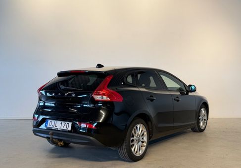 Volvo V40, 2017