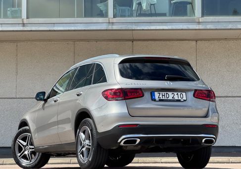Mercedes-Benz GLC 300, 2022