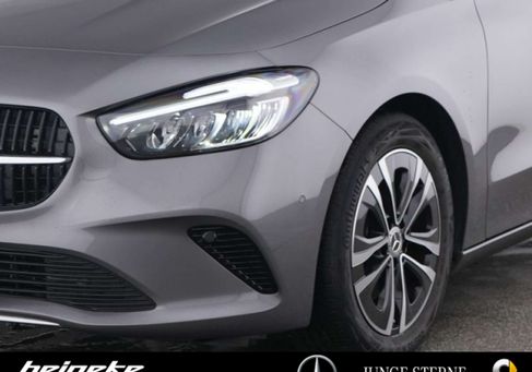 Mercedes-Benz B 180, 2025 3