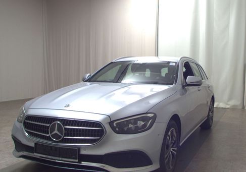 Mercedes-Benz E 220, 2022 2