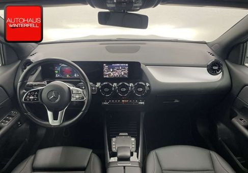 Mercedes-Benz GLA 250, 2022