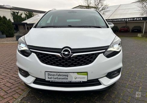 Opel Zafira, 2017