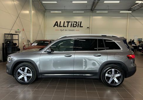 Mercedes-Benz GLB 200, 2020