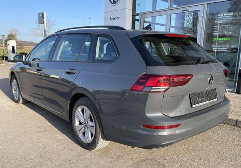 Volkswagen Golf, 2022