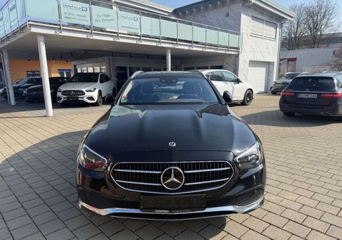 Mercedes-Benz E 300, 2023