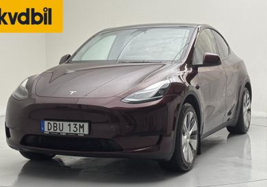 Tesla Model Y, 2024