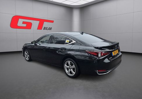 Lexus ES, 2025 3