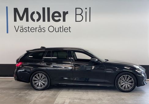 BMW 330, 2021 3