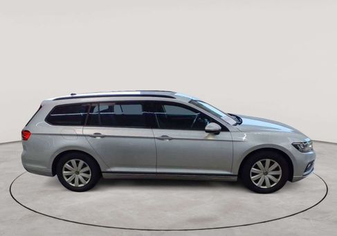 Volkswagen Passat, 2022 3