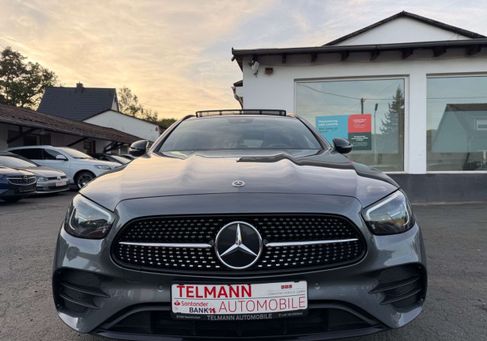 Mercedes-Benz E 300, 2022 3