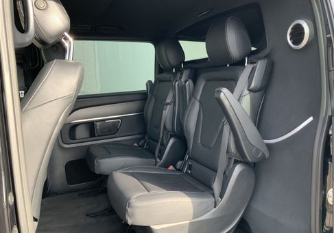 Mercedes-Benz V 300, 2023