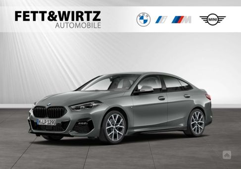 BMW 220, 2022