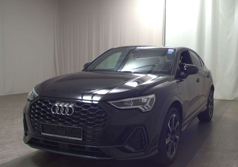 Audi Q3, 2022 2