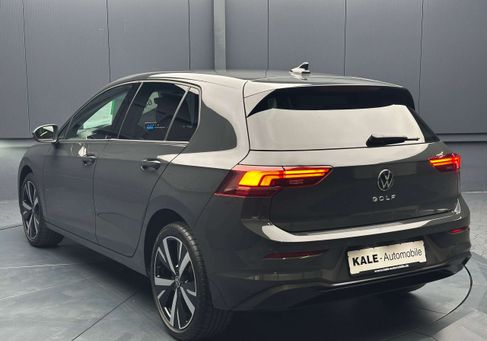Volkswagen Golf, 2024 3