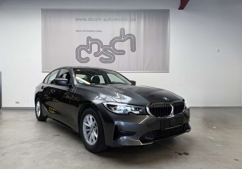 BMW 318, 2020