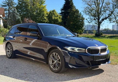 BMW 320, 2022 3