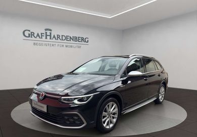 Volkswagen Golf, 2022