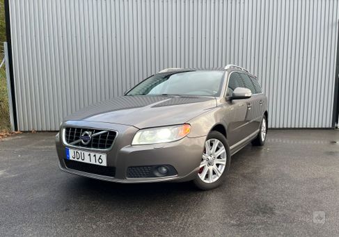 Volvo V70, 2011