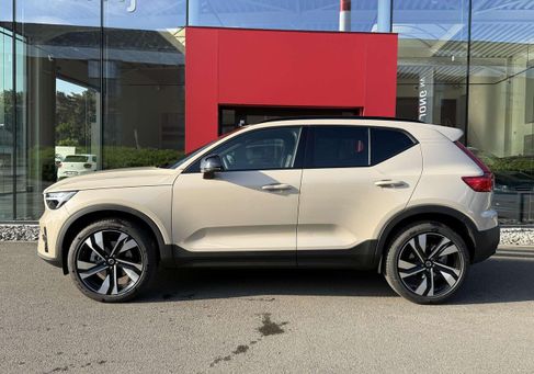 Volvo XC40, 2025 3