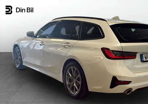 BMW 330, 2021