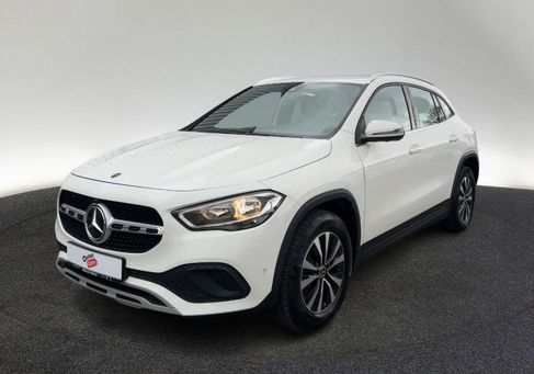 Mercedes-Benz GLA 250, 2020
