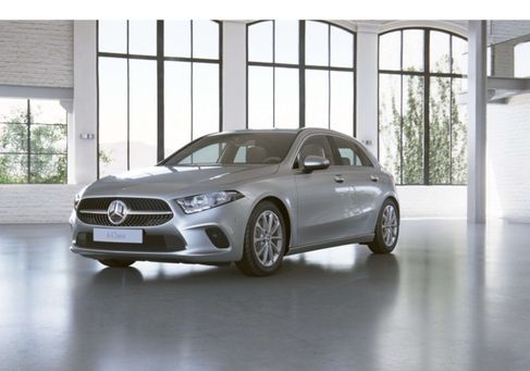Mercedes-Benz A 180, 2021