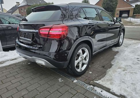 Mercedes-Benz GLA 250, 2017