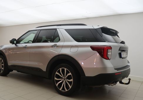 Ford Explorer, 2022