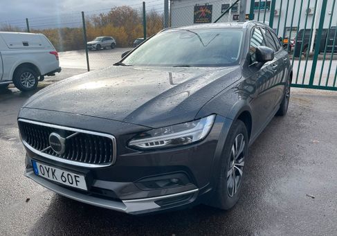 Volvo V90 Cross Country, 2024
