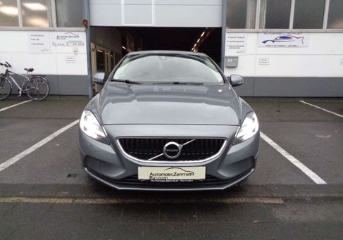 Volvo V40, 2019