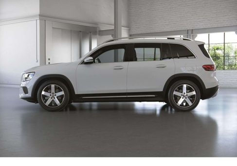 Mercedes-Benz GLB 200, 2021