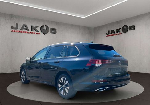 Volkswagen Golf, 2024 3