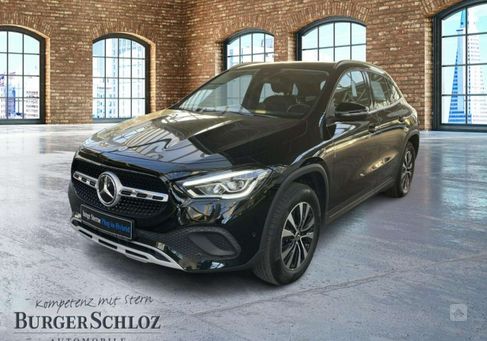 Mercedes-Benz GLA 250, 2021