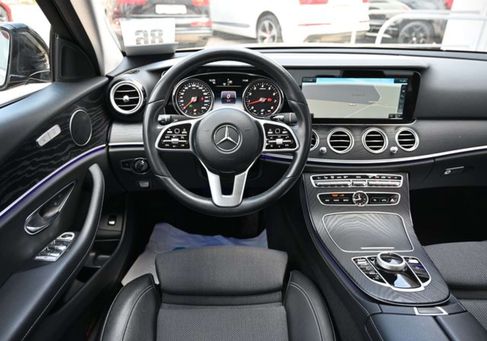 Mercedes-Benz E 200, 2019
