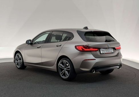 BMW 118, 2023
