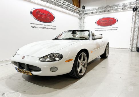 Jaguar XKR, 2002