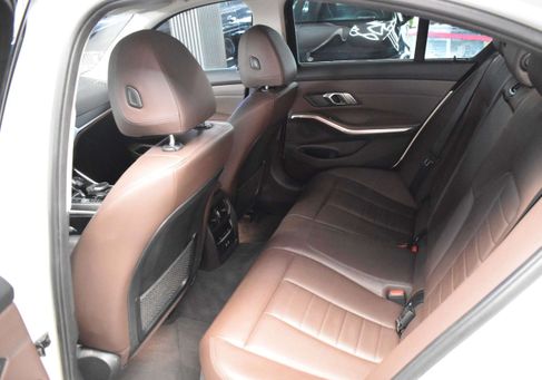 BMW 320, 2021