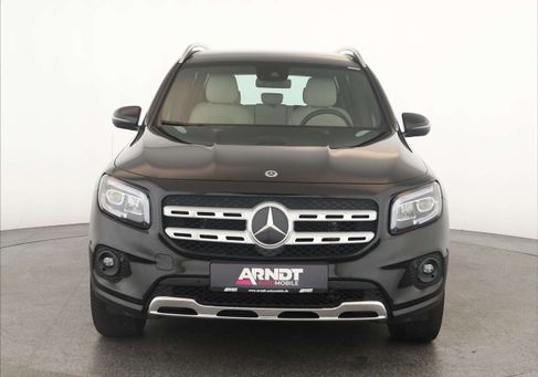 Mercedes-Benz GLB 200, 2024 3