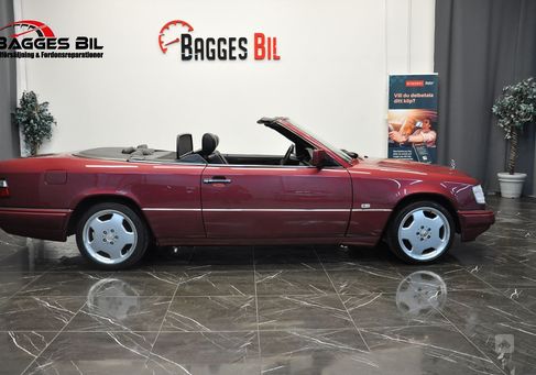 Mercedes-Benz E 320, 1995