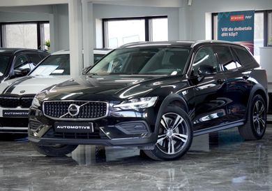 Volvo V60 Cross Country, 2023