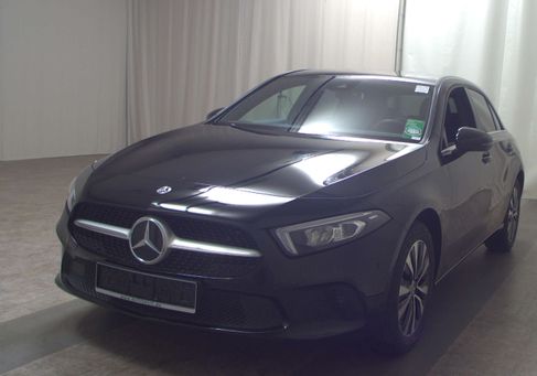 Mercedes-Benz A 250, 2022