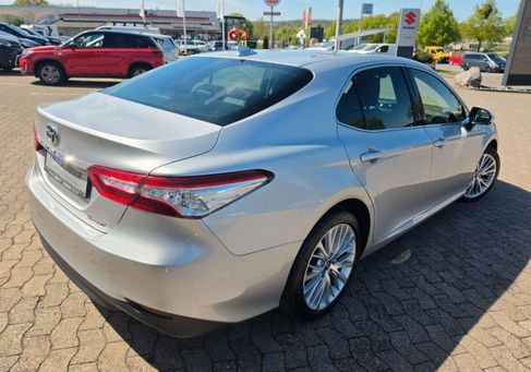 Toyota Camry, 2019